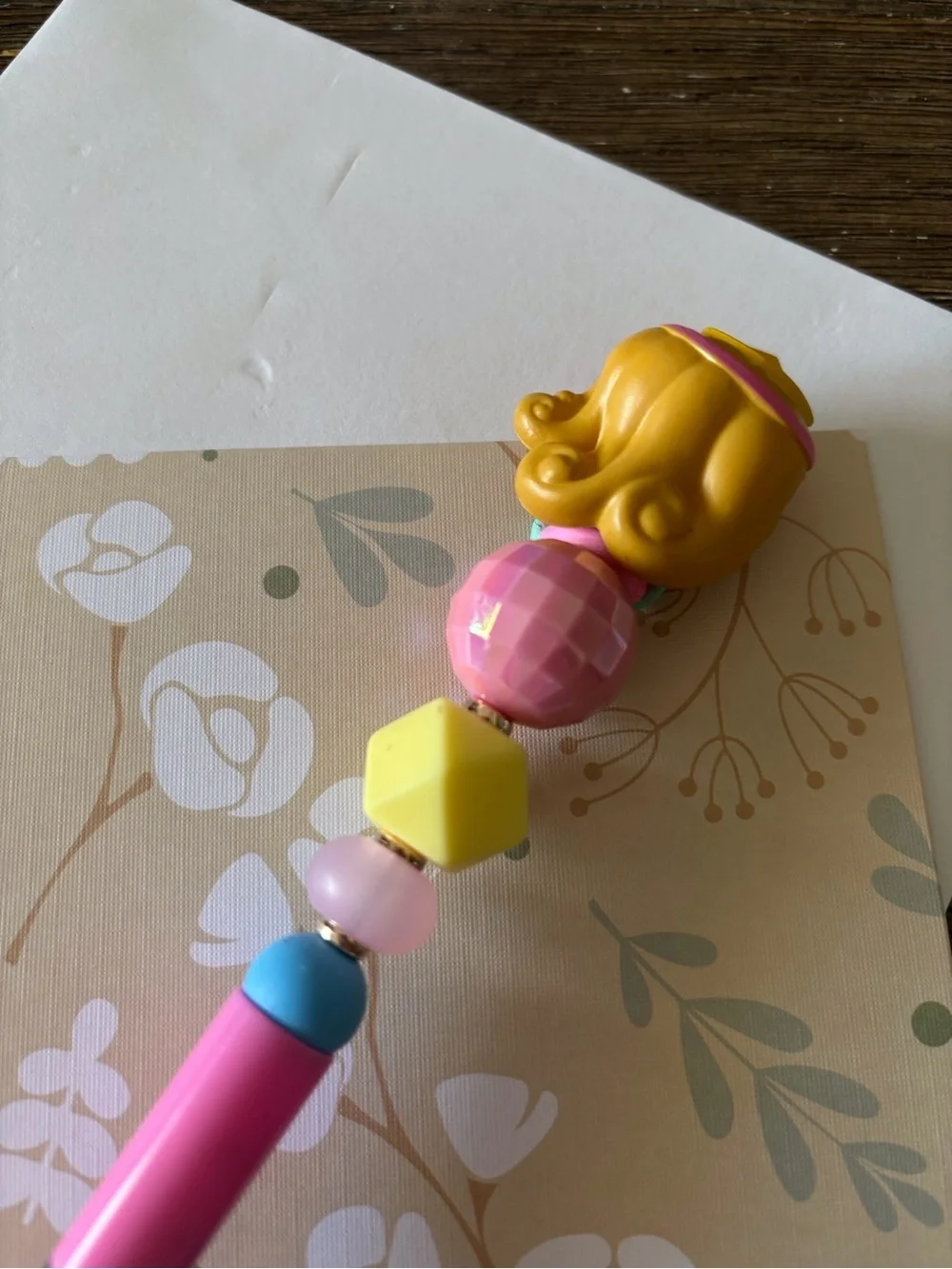 Disney Doorables: Sleeping Beauty: Aurora sleeping handmade beaded pen